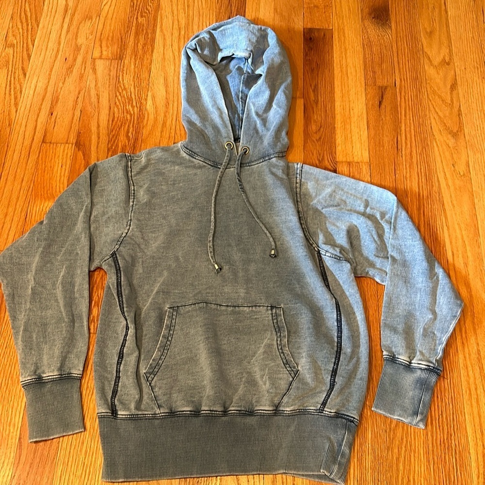 Katie J NYC Juniors Hoodie Size Medium